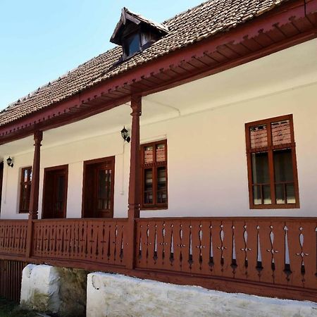 Hotel Casa Optim Călimăneşti Exterior foto